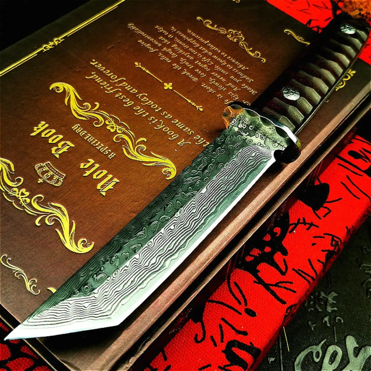 Faca Artesanal Forjada à Mão em Aço Damasco • Bainha Grátis